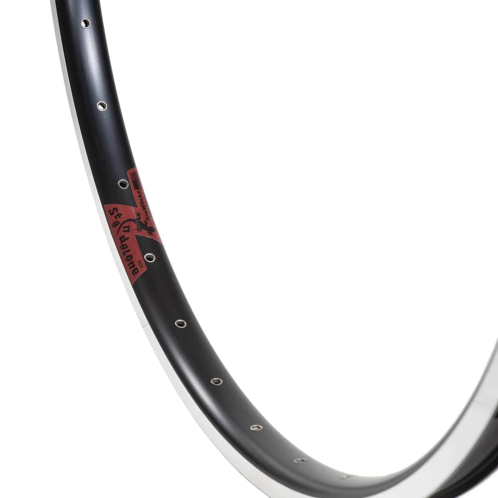 リム界の重鎮Velocity社とSimWorksによる共同開発リム