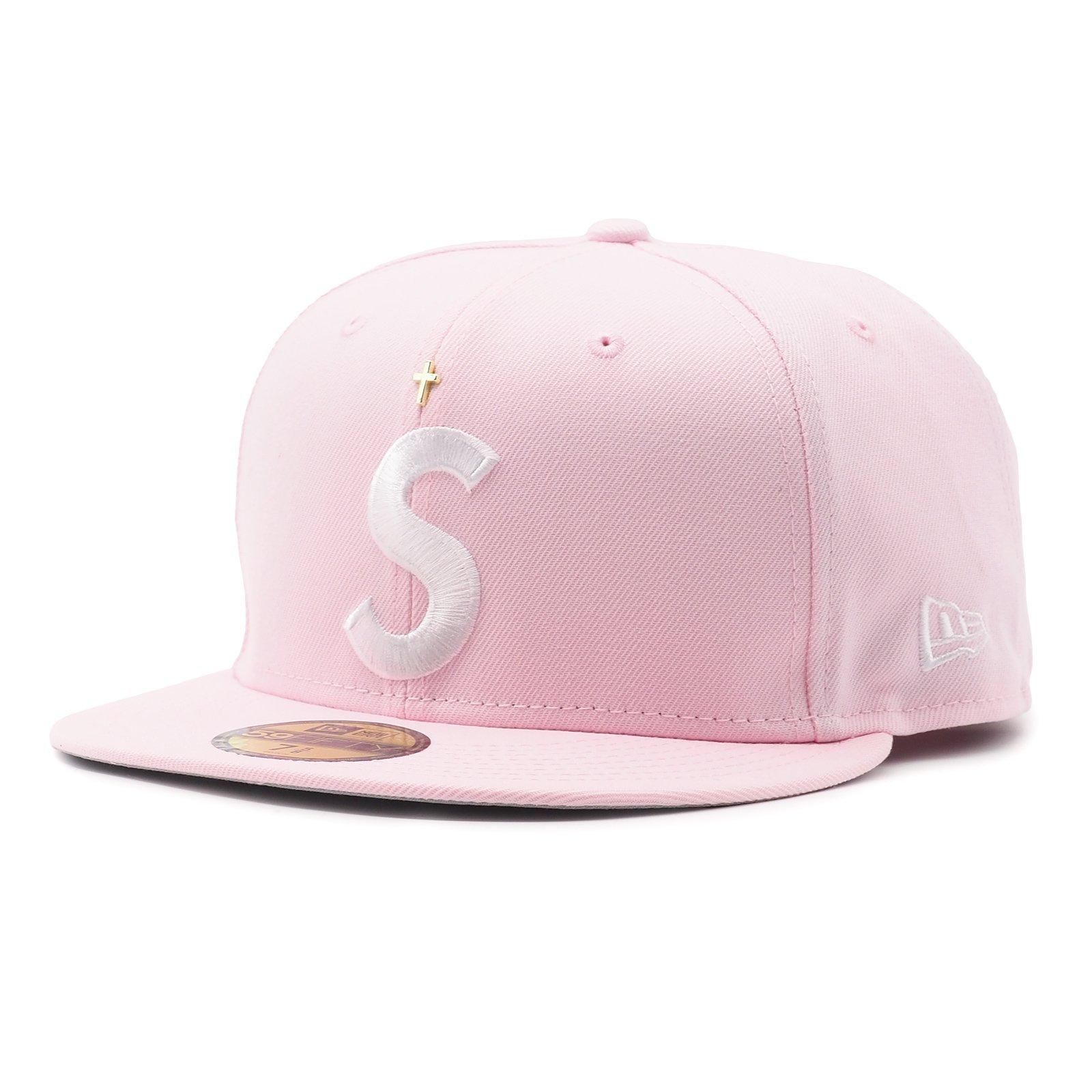 supreme ゴールドクロス付き Sロゴ 73/8 たけたろう Gold Cross S Logo New Era® | Supreme 24ss