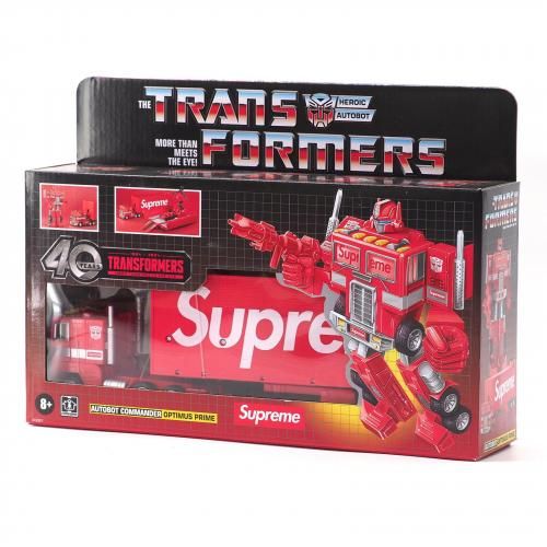 Supreme/Transformers G1 Optimus Prime Figure