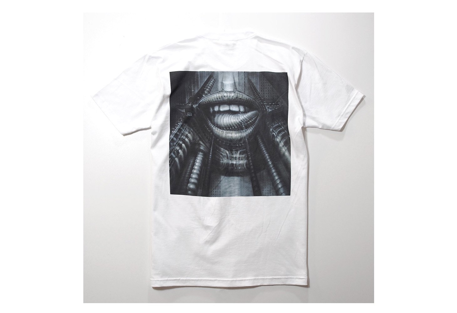 Supreme/H.R. Giger - XI Tee - ParkSIDER