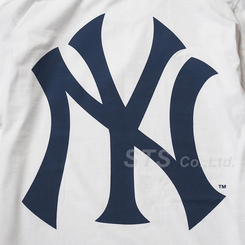 Supreme ベースボールシャツ　New York Yankees ブラック Supreme 'Baseball Jersey'ベースボールジャージ Pinstripe