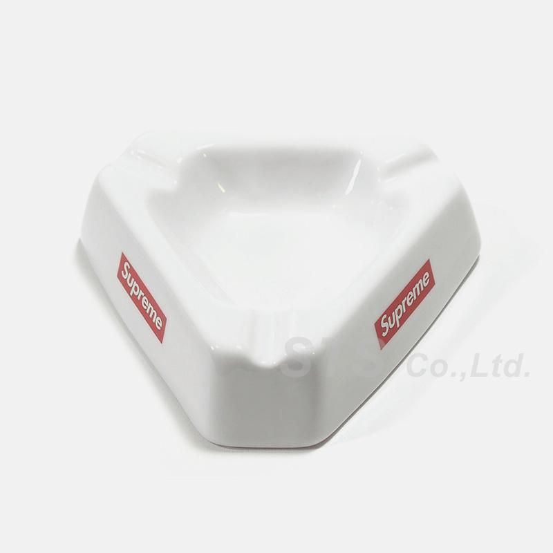 SUPREME ceramic ashtray 灰皿 新品、未使用】supreme 灰皿 ceramic ashtray 入手困難 Supreme