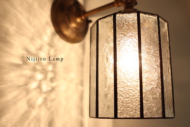 【Nijiiro Lamp｜ニジイロランプ】 ステンドグラスのブラケットランプ 　Stripe ストライプ　（屋内用）