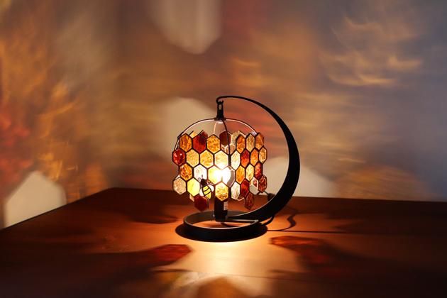 Nijiiro Lamp｜ニジイロランプ】 テーブルランプ Honeybee