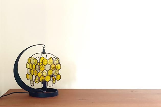 Nijiiro Lamp｜ニジイロランプ】 ステンドグラスのテーブル