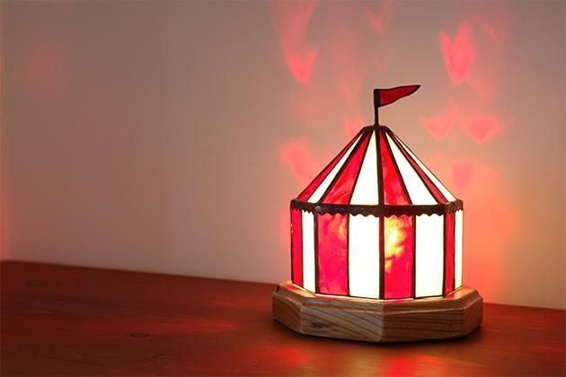 Nijiiro Lamp｜ニジイロランプ】 ステンドグラスの テーブル