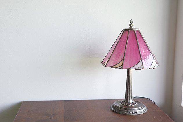 テーブルランプ　Cattleya pink カトレア ピンク - オリジナルランプの専門店 Nijiiro Lamp  【ニジイロランプ｜ステンドグラス｜インテリア】