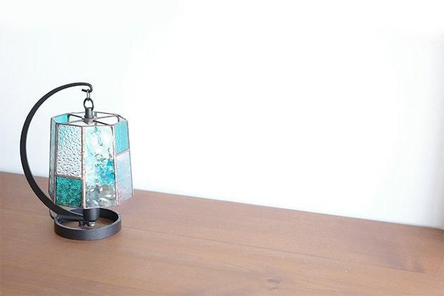 Nijiiro Lamp｜ニジイロランプ】 ステンドグラスの テーブル