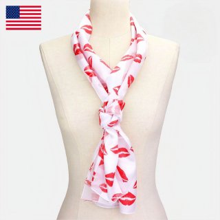【ニューヨーク直輸入】シルクの様な肌触りのサテン ストライプ スカーフ。キュートでコケティッシュな個性を引き立て街中を華やかに演出する魅力的な『白地赤リップ柄』 スカーフ。の商品画像