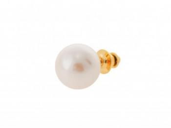 Pearl brooch