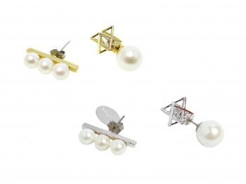 <img class='new_mark_img1' src='https://img.shop-pro.jp/img/new/icons55.gif' style='border:none;display:inline;margin:0px;padding:0px;width:auto;' />< 12/1 > Triple PearlStar Back Catch Pierce