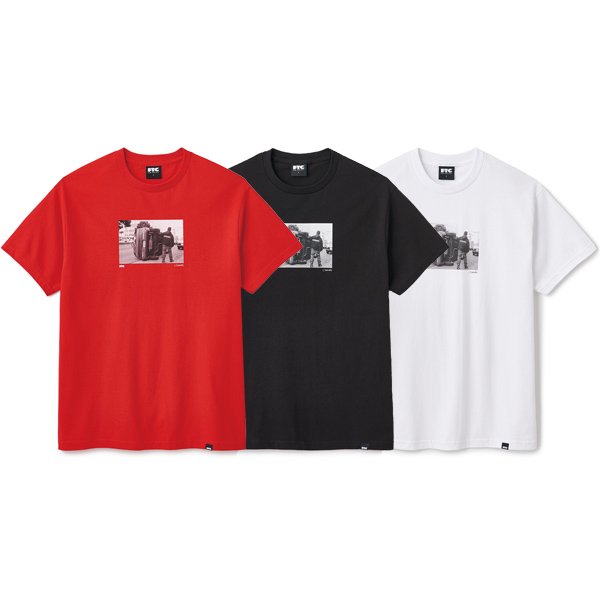 【FTC】RIOTS TEE - Photo by Lance Dawes【Ｔシャツ】