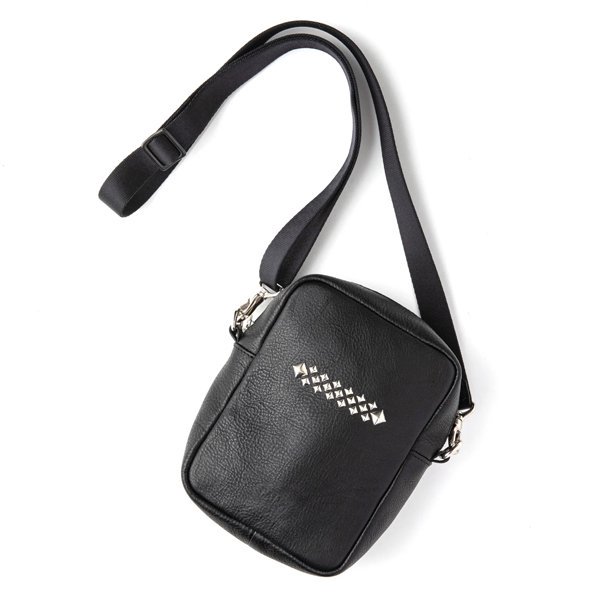 CALEE STUDS LEATHER SHOULDER POUCH TYPE AڥХå