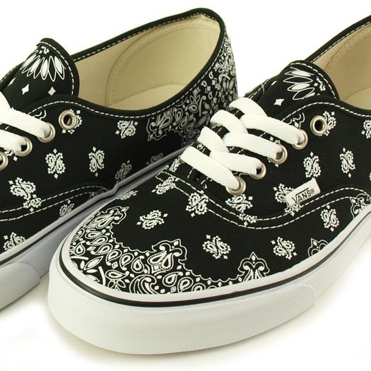 Vans authentic lo sale pro bandana black