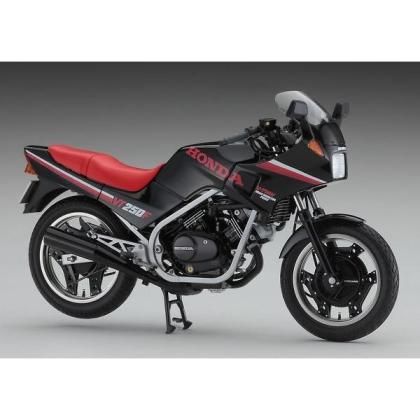 ハセガワ 1/12 ホンダ VT250F（MC08）（1984）“ブラックカラー” | 打倒 