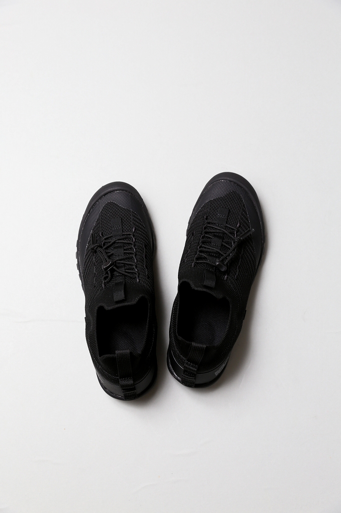 810s ATAVIS BLACK エイトテンス 810s（エイトテンス）ATAVIS（Black）unisex｜通販 - ソコノワ