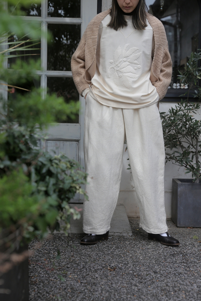 グプティハ パンツ