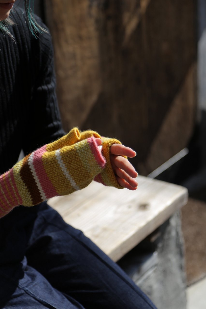 HIKARU NOGUCHI（ヒカルノグチ）｜TUCK STITCH OPEN MITTENS（5colors）unisex｜通販 - ソコノワ