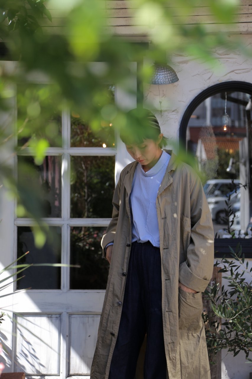 OLDMAN'S TAILOR（オールドマンズテーラー）｜GARMENT DYE SHOP COAT（Beige）unisex｜通販 - ソコノワ