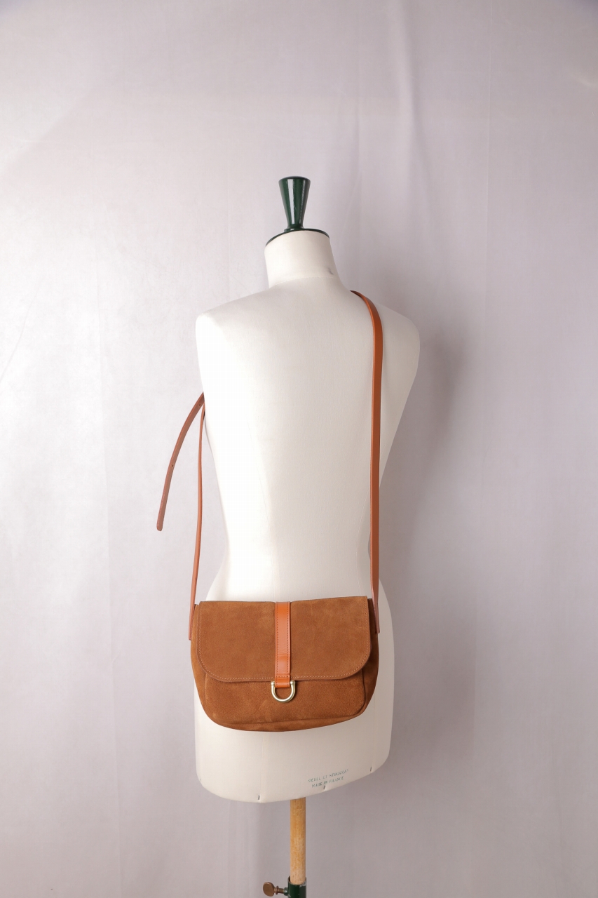 MIMI BERRY（ミミ・ベリー）｜ZOE - SMALL MAGLOCK BAG（Tan suede