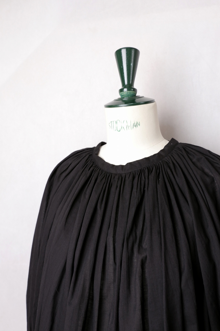 R&D.M.Co- 2024 GATHER SMOCK ブラウス ブラック R&D.M.Co-|GATHER SMOCK(Black)|通販 - ソコノワ