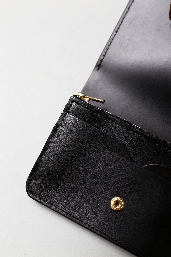 forme（フォルメ）Short wallet（Black×Black）ILCEA｜通販