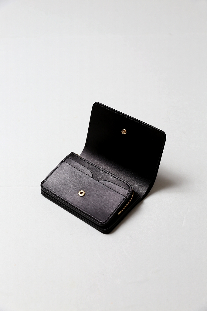forme（フォルメ）Short Wallet（ALL Black）Serpentine｜通販 - ソコノワ