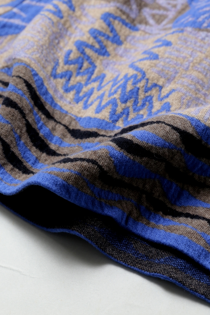 ヒカルノグチ スカート