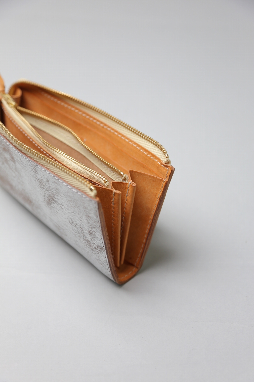 saranamサラナン　L字ダブルマチサイフ サラナンのL字ファスナー長財布 Foil | 送料無料|シルバー
