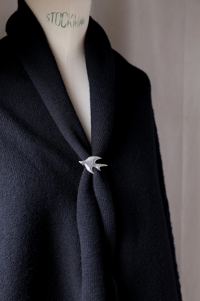 ヴラスブラム ツバメブローチ