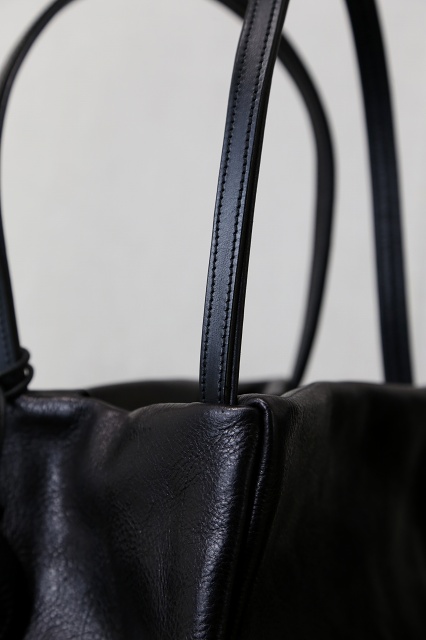 ViN cube bag M black