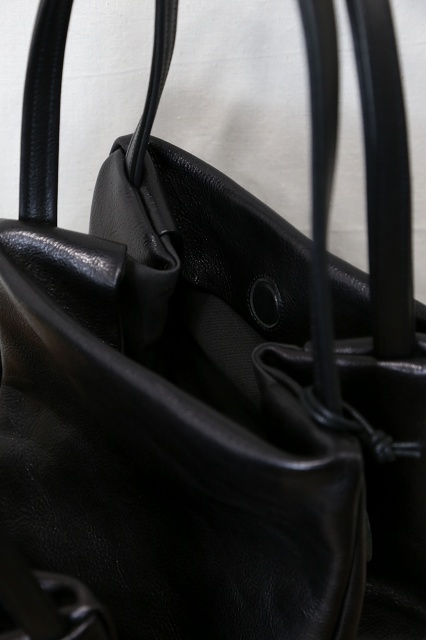 ViN cube bag M black