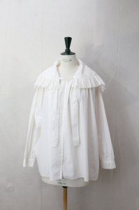 <img class='new_mark_img1' src='https://img.shop-pro.jp/img/new/icons8.gif' style='border:none;display:inline;margin:0px;padding:0px;width:auto;' />SP - BRETAGNE BLOUSE（Snow Gray）
