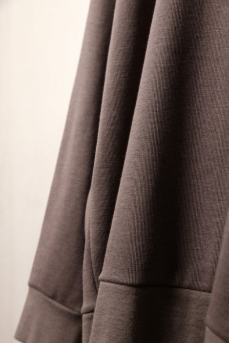 LAMOND（ラモンド）｜WOOL MIX TURTLE NECK - Fade Brown,Black｜通販