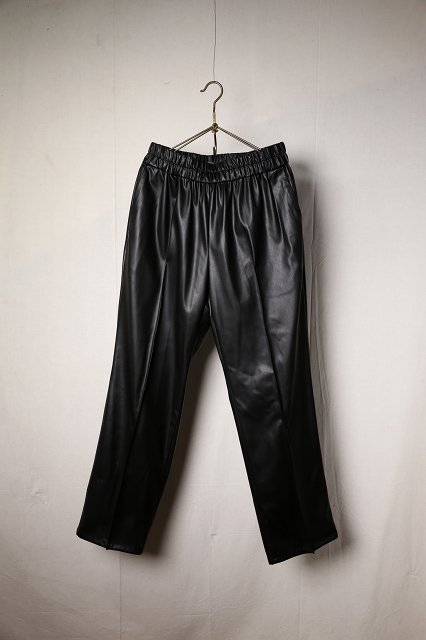 semoh（セモー）｜Synthetic Leather Pin Tuck Easy Trousers（Black）｜通販 - ソコノワ