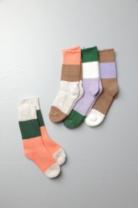 <img class='new_mark_img1' src='https://img.shop-pro.jp/img/new/icons8.gif' style='border:none;display:inline;margin:0px;padding:0px;width:auto;' />ASEEDONCLOUD - Seasonal socks（4color）unisex