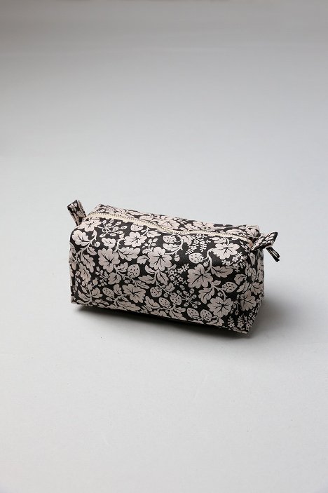 R&D.M.Co-OLDMAN'S TAILOR ワイルドベリー　タイローブ R&D.M.Co-（オールドマンズテーラー）｜WILD BERRY POUCH（Flax