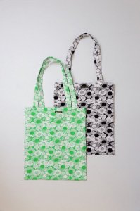 <img class='new_mark_img1' src='https://img.shop-pro.jp/img/new/icons8.gif' style='border:none;display:inline;margin:0px;padding:0px;width:auto;' />R&D.M.Co-JACQUARD DAISY TOTE BAG2color