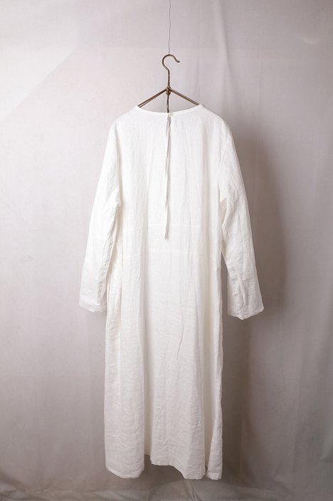 美品✨Vlas Blomme ヴラスブラム リネンシャツワンピース Vlas Blomme|Washed Linen Hempワンピース(Off White)|通販
