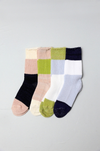 <img class='new_mark_img1' src='https://img.shop-pro.jp/img/new/icons8.gif' style='border:none;display:inline;margin:0px;padding:0px;width:auto;' />ASEEDONCLOUDSeasonal socks4colorunisex