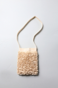 <img class='new_mark_img1' src='https://img.shop-pro.jp/img/new/icons8.gif' style='border:none;display:inline;margin:0px;padding:0px;width:auto;' />R&D.M.Co-HIGH COUNT COTTON FRILL SHOULDER BAGNatural