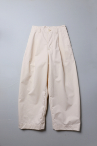 <img class='new_mark_img1' src='https://img.shop-pro.jp/img/new/icons57.gif' style='border:none;display:inline;margin:0px;padding:0px;width:auto;' />HandwerkerHW wide trousers/Off Whiteunisex