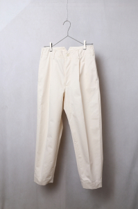 <img class='new_mark_img1' src='https://img.shop-pro.jp/img/new/icons8.gif' style='border:none;display:inline;margin:0px;padding:0px;width:auto;' />HandwerkerHW slacks/Off whiteunisex