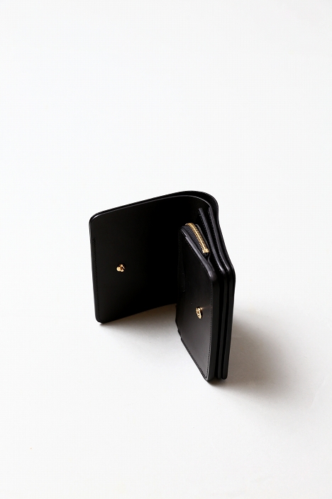 forme（フォルメ）Short Wallet（ALL Black）Serpentine｜通販 - ソコノワ