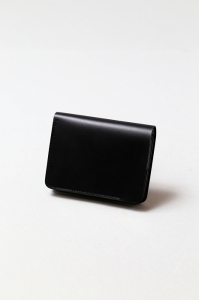<img class='new_mark_img1' src='https://img.shop-pro.jp/img/new/icons8.gif' style='border:none;display:inline;margin:0px;padding:0px;width:auto;' />formeShort WalletBlackBrownILCEA