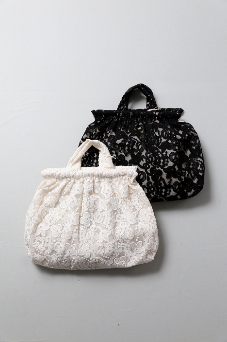 R&D.M.Co-☆今期新品未使用CROWN MOTIF LACE BAG R&D.M.Co-☆今期新品未使用CROWN MOTIF LACE BAG - メルカリ