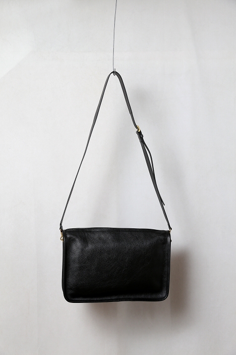 forme（フォルメ）Banks / Large（Black）Siena｜online shop