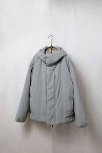 <img class='new_mark_img1' src='https://img.shop-pro.jp/img/new/icons57.gif' style='border:none;display:inline;margin:0px;padding:0px;width:auto;' />LAMONDLIGHT SHELL DOWN PARKASage Gray