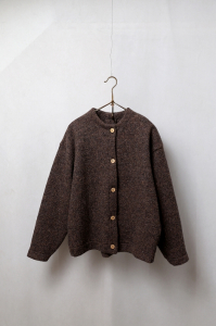 <img class='new_mark_img1' src='https://img.shop-pro.jp/img/new/icons8.gif' style='border:none;display:inline;margin:0px;padding:0px;width:auto;' />Worker's NobilityRound CardiganBrownladies