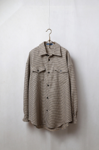 <img class='new_mark_img1' src='https://img.shop-pro.jp/img/new/icons8.gif' style='border:none;display:inline;margin:0px;padding:0px;width:auto;' />semohWool Double Pocket ShirtBeigemens